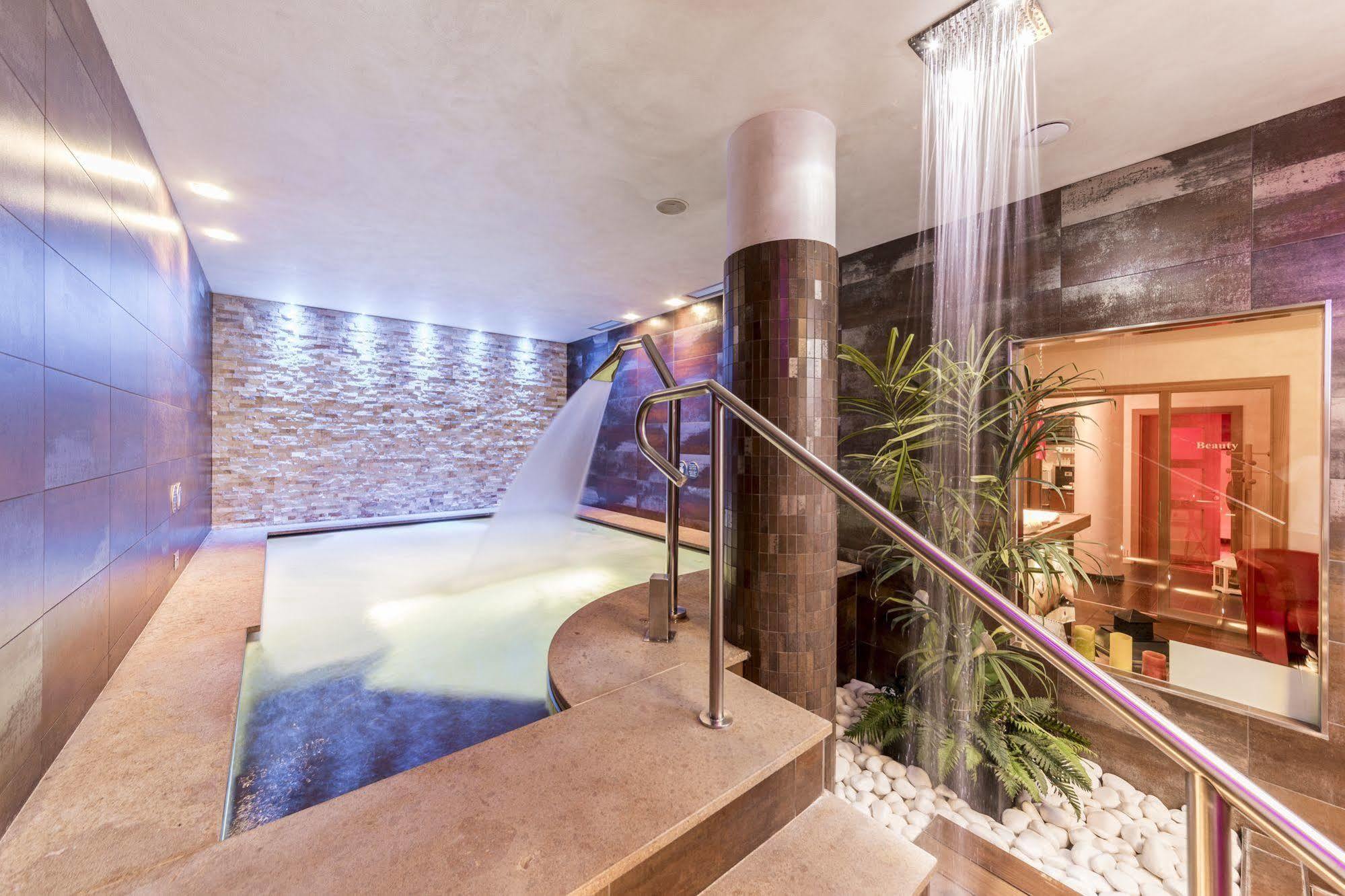 Hotel La Maison Wellness & Spa Alleghe Exteriör bild