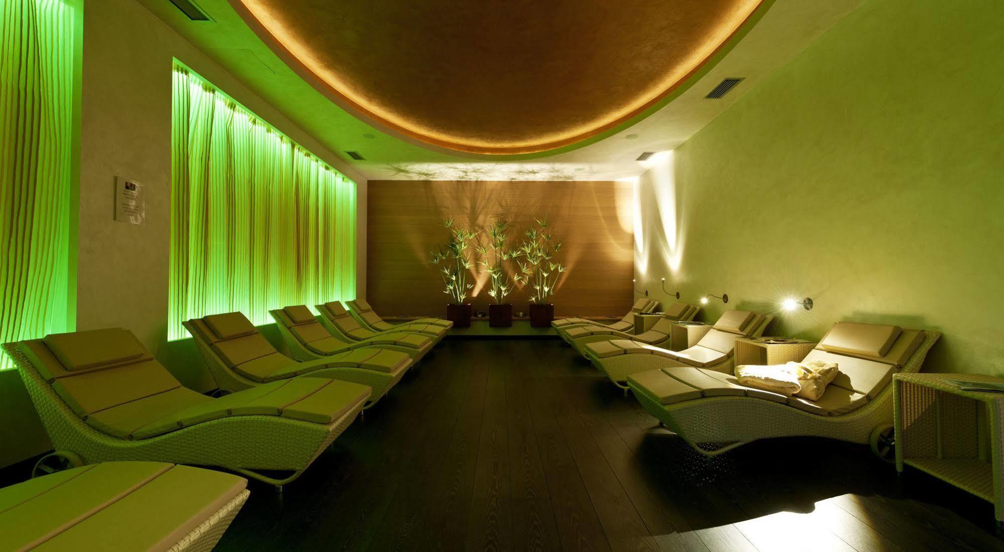 Hotel La Maison Wellness & Spa Alleghe Exteriör bild